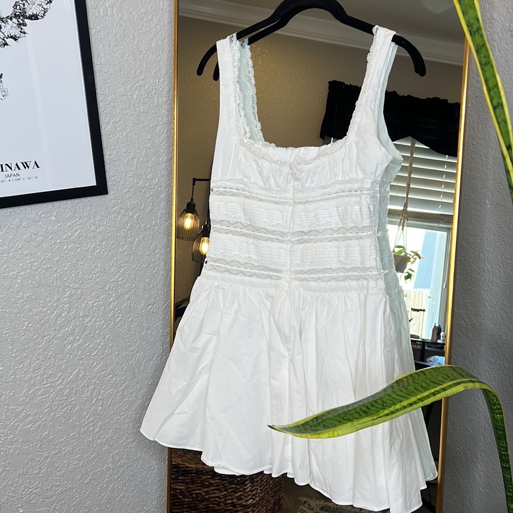 HOUSE OF CB 'Tiffani' White Lace Trim Mini Dress - Picture 11 of 12